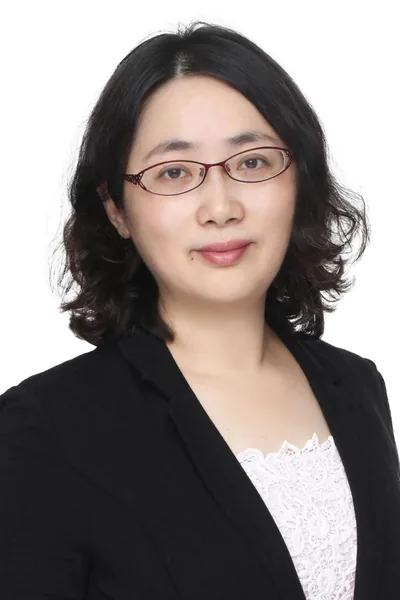 章青官方资料照片